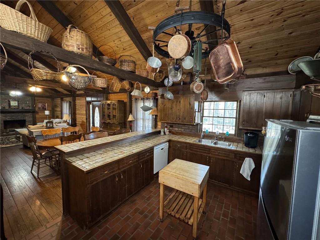 5834 Heardsville Road