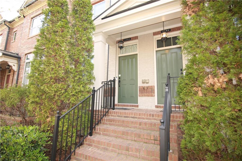 1250 Lavista Circle NE