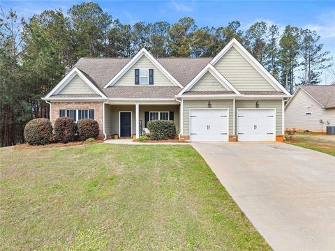 Homes For Sale - 6611 Station Drive<br/> Clermont, GA 30527