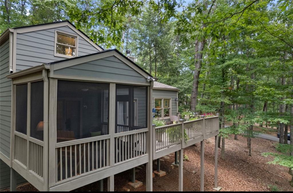 638 Wake Robin Drive
