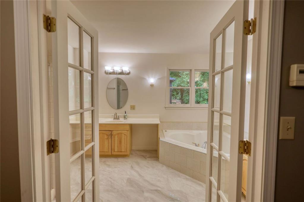 3311 Creek Hollow Drive, Marietta, Georgia image 45