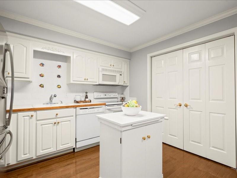 Seven Oaks - Residential