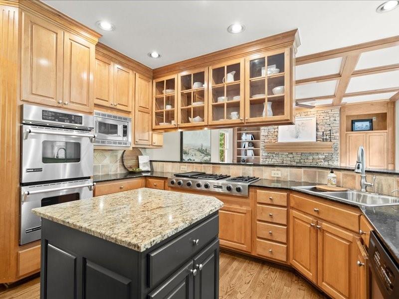 Seven Oaks - Residential