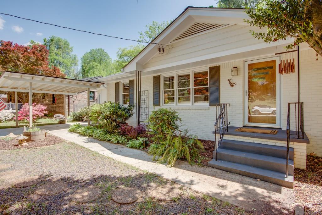 2469 Hunting Valley Drive, Decatur, Georgia image 3