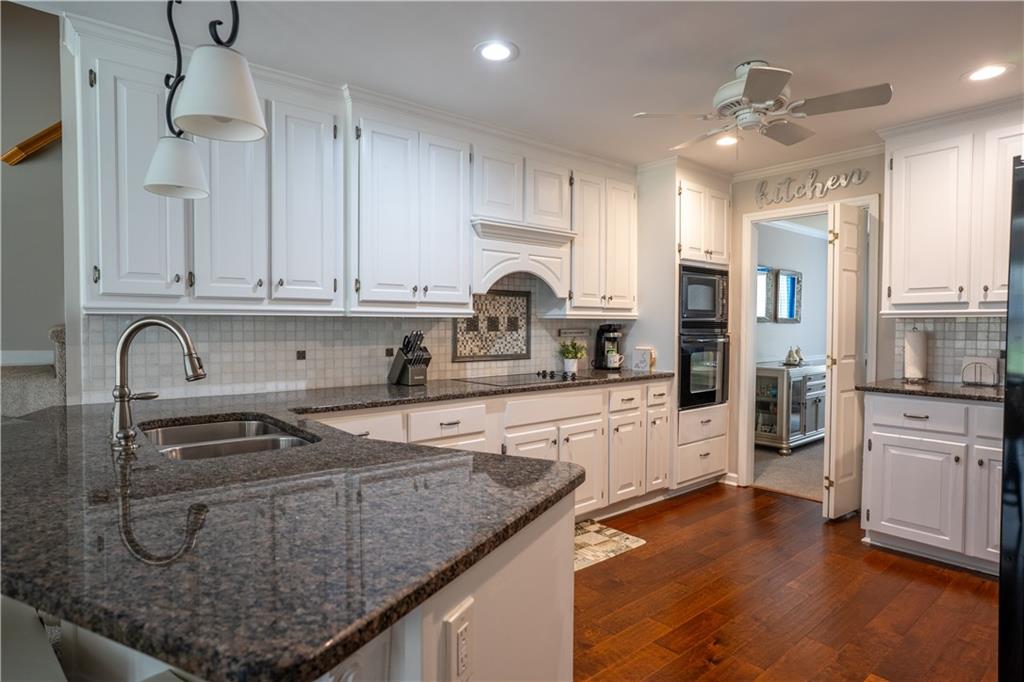 5713 Brynwood Circle, Acworth, Georgia image 17
