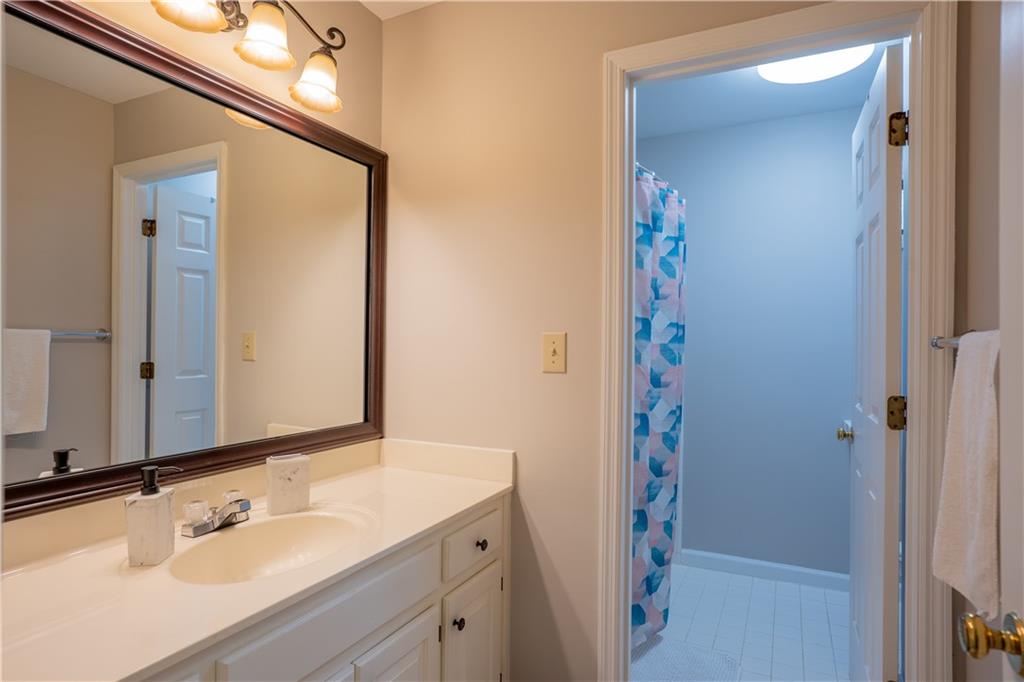 5713 Brynwood Circle, Acworth, Georgia image 40
