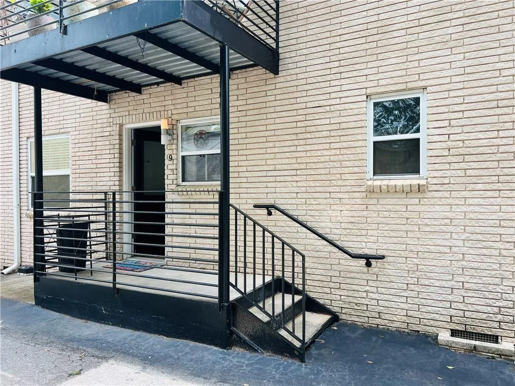 575 Flat Shoals Avenue SE Unit 9