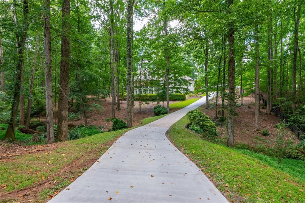 910 Pleasant Hollow Trail