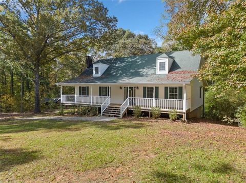 A home in Whitesburg