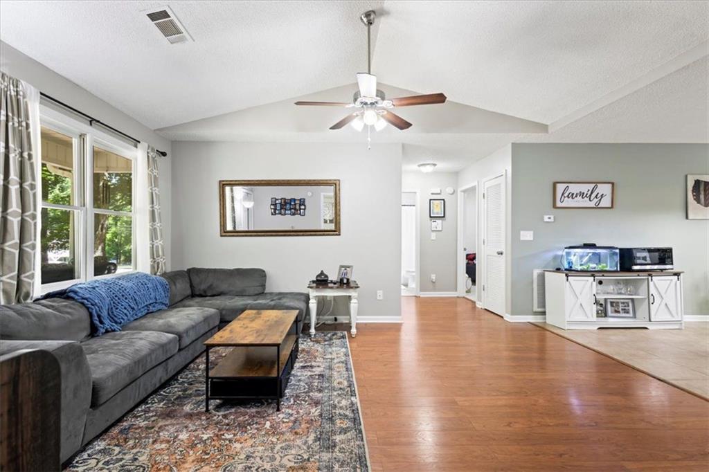 121 Danielle Court, Villa Rica, Georgia image 9