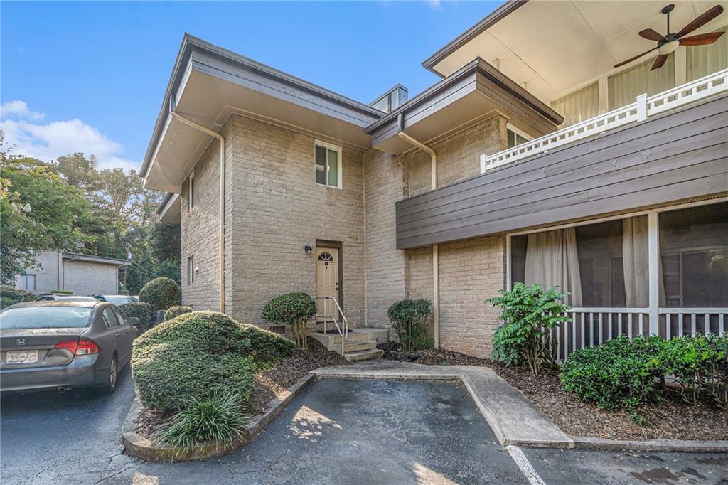 346 Carpenter Drive #77, Sandy Springs, Georgia image 1