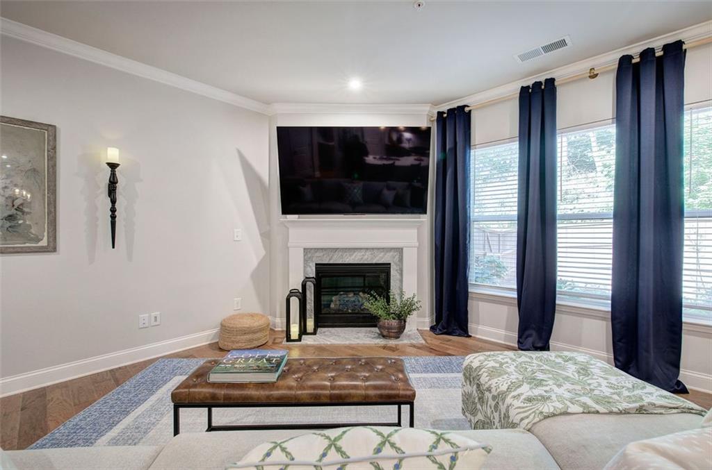 221 HOLDEN Way