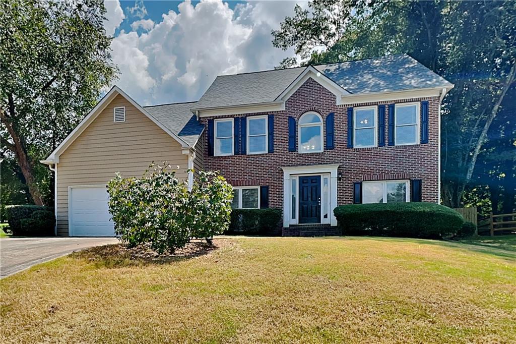 Welcome to 7119 Big Woods Dr, a charming residence nestled in Woodstock, Georgia. This lovely home offers the perfect blend of comfort and convenience. Key Features: • Spacious single-family home • Easy access to shopping, dining, and entertainment • Close proximity to area Cherokee County schools
This property boasts a welcoming exterior with mature landscaping. As you step inside, you'll be greeted by a spacious floor plan that allows for seamless flow between living spaces. The kitchen is equipped with stainless steel appliances and ample counter space, perfect for preparing family meals or entertaining guests. The comfortable bedrooms provide peaceful retreats, with the master suite featuring an en-suite bathroom for added privacy and convenience. Outside, the backyard offers endless possibilities for outdoor enjoyment, whether you're hosting summer barbecues or simply relaxing in the fresh air. The attached garage provides secure parking and additional storage space. Located in Woodstock, this home offers easy access to the city's shops, restaurants, and community events. Schedule your viewing today and experience the charm of this delightful property firsthand!
