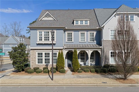 Townhouse For Sale - 228 Dawson Dr Dr<br/> Woodstock, GA 30188