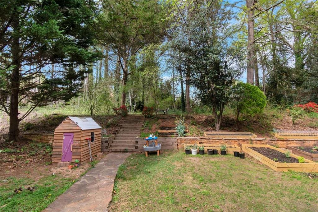 577 Mountain Oaks Parkway, Stone Mountain, Georgia image 8