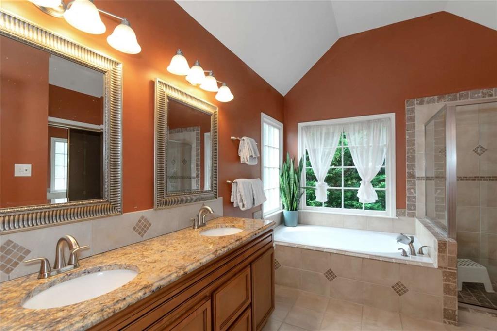 577 Mountain Oaks Parkway, Stone Mountain, Georgia image 5