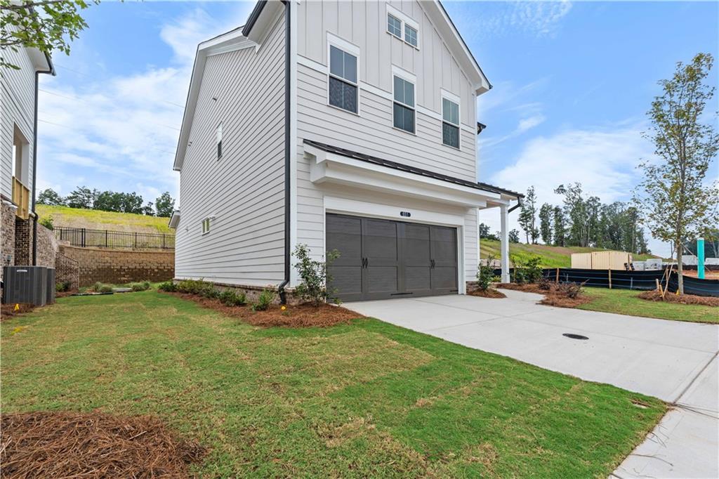 651 Summitt Hill Way