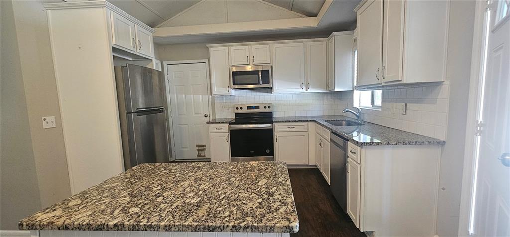 4185 Brookwood Drive, Austell, Georgia image 2