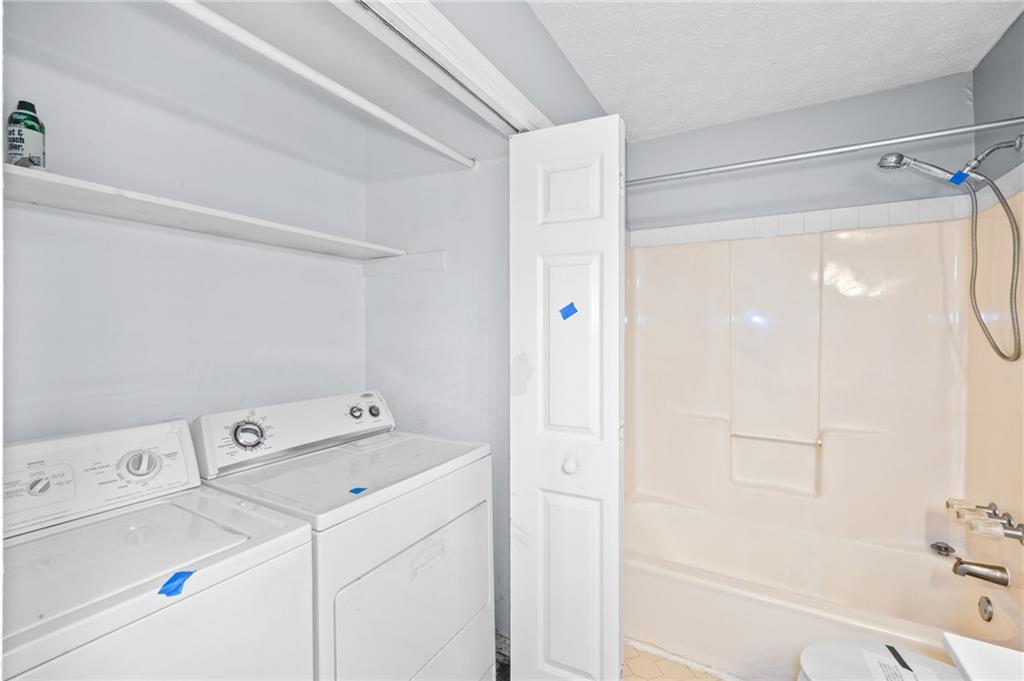 CHEATHAM SPRINGS - Residential