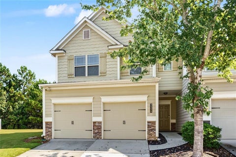 Townhouse For Sale - 3398 Castleberry Village Circle<br/> Cumming, GA 30040