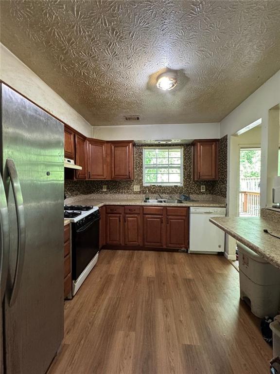 3739 Jamestown Court