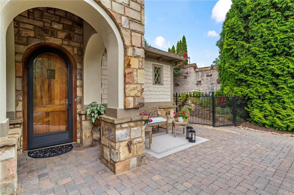 231 Twisted Timber Court