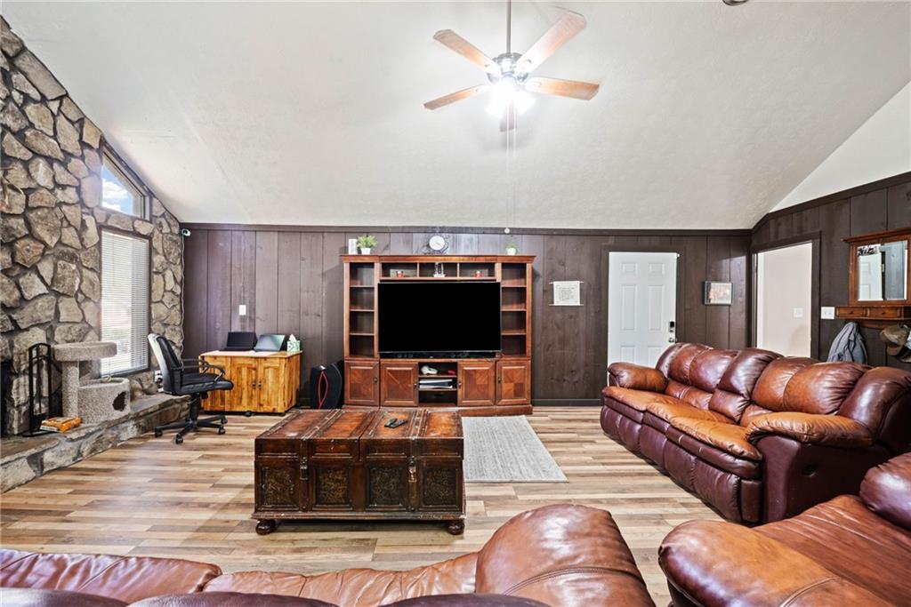 1439 Edenfield Court, Lithonia, Georgia image 7