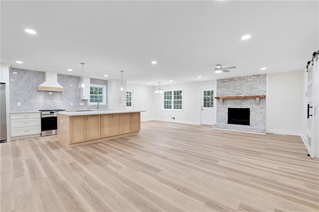 1050 Tanglewood Trail