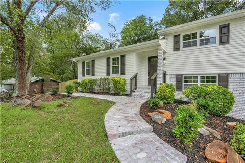 1050 Tanglewood Trail Woodstock GA 30189