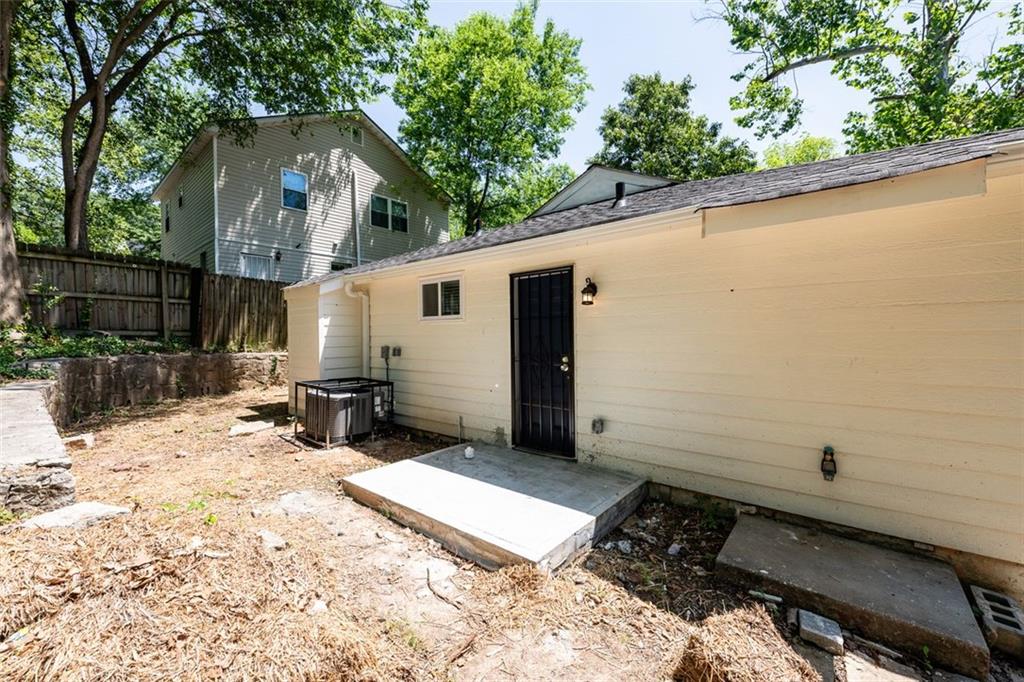 English Avenue - Residential Lease