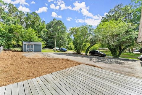 A home in Powder Springs