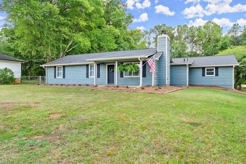 A home in Powder Springs