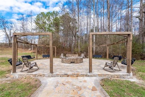 A home in Dahlonega