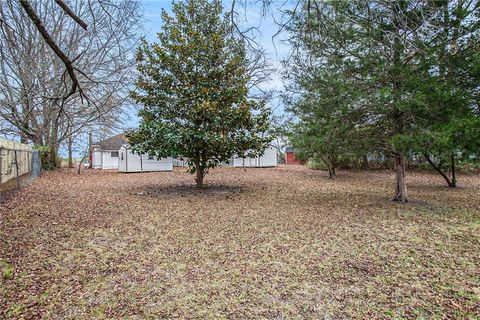 A home in Douglasville