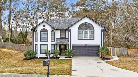 Homes For Sale - 8218 Mahogany Lane<br/> Stonecrest, GA 30038