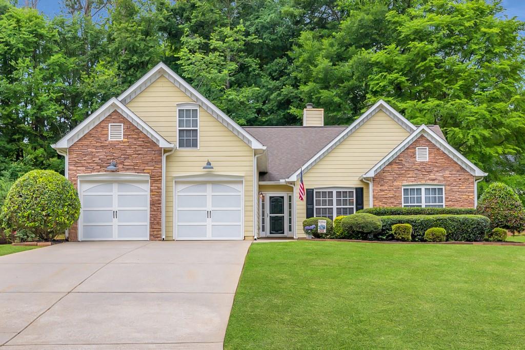 272 Blackberry Lane, Pendergrass, Georgia image 1
