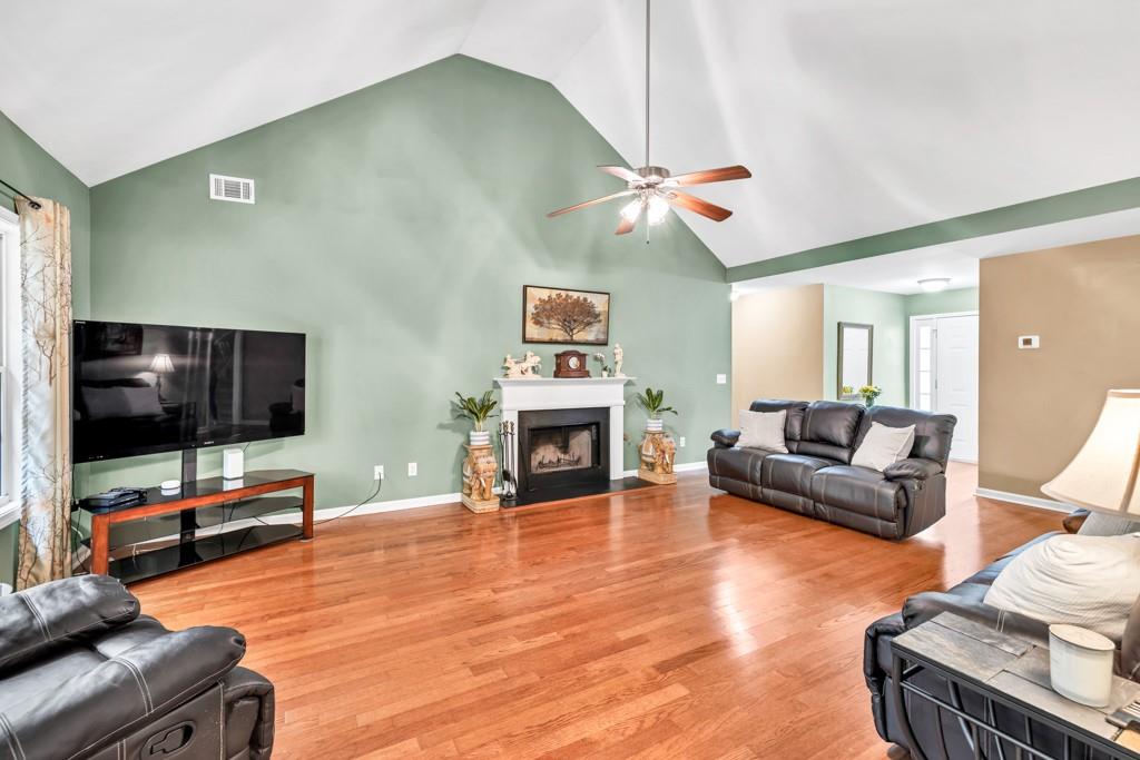 272 Blackberry Lane, Pendergrass, Georgia image 4