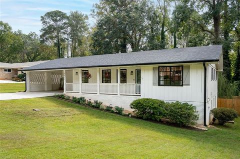 Photo of 2826 Rainbow Forest Drive, Decatur, GA 30034 (MLS # 7662611)