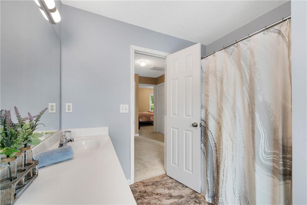 260 Roberts Road, Suwanee, Georgia image 36