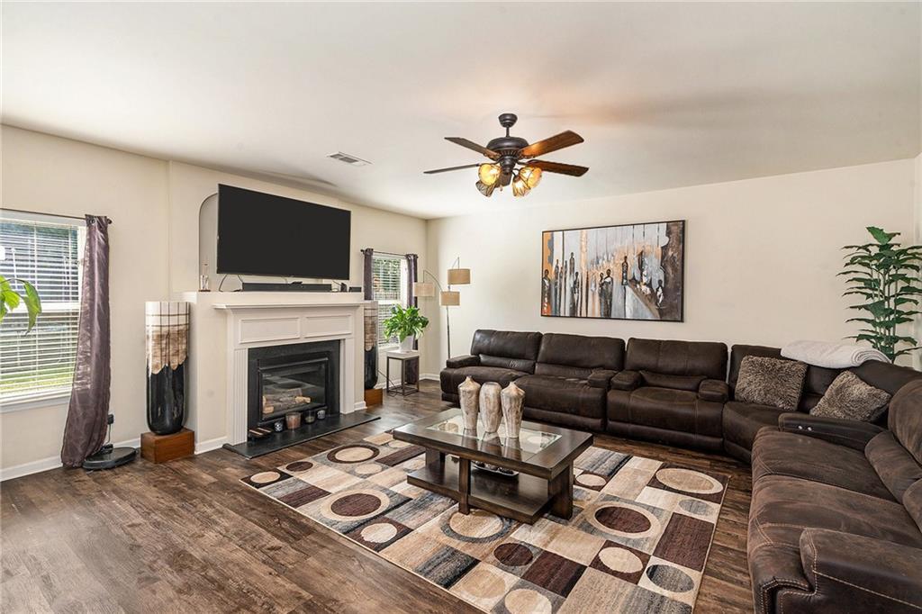 1293 Heartwood Avenue