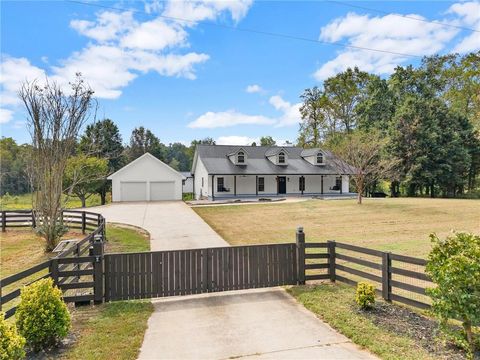 6147 Dahlonega Highway Clermont GA 30527