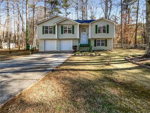 Homes For Sale - 7614 Stonebush Way<br/> Douglas County, Douglasville, GA 30134