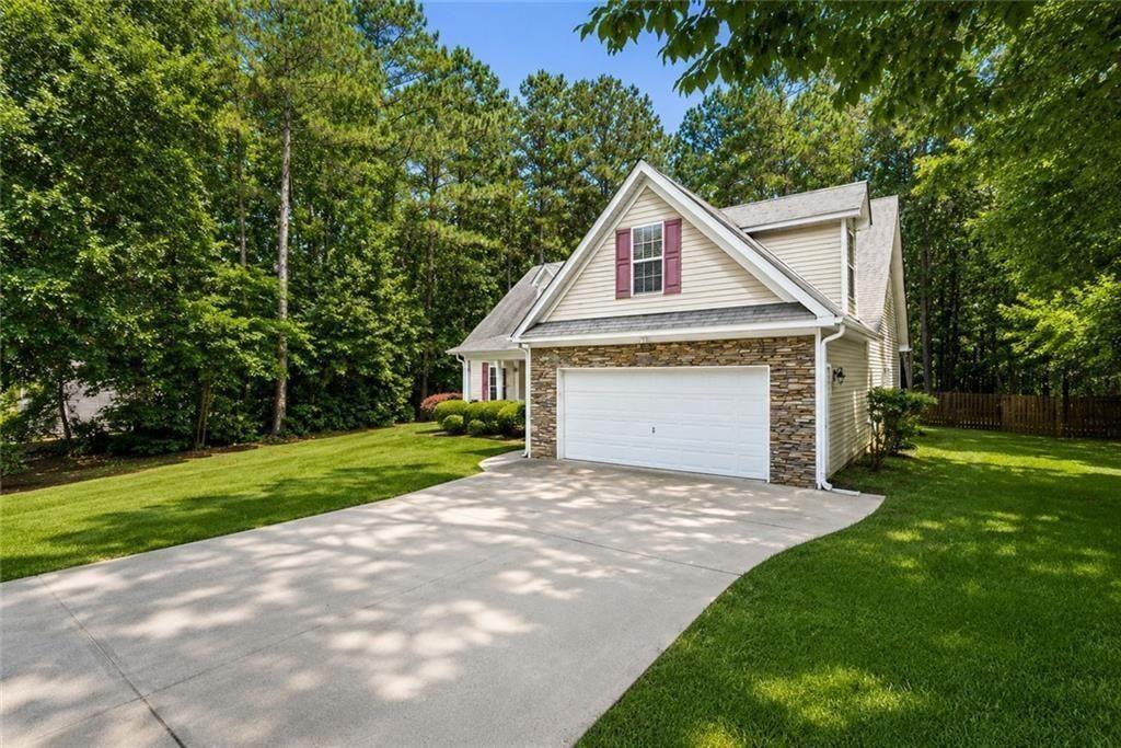 8876 Camp Tree Court