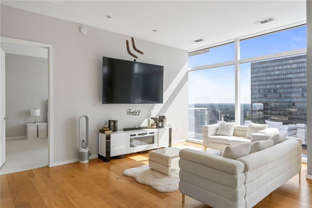45 Ivan Allen Jr Boulevard NW 2501