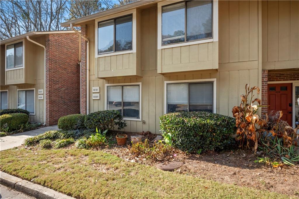 2223 Runnymead Ridge SE