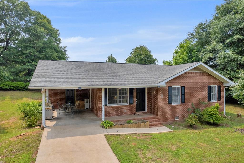 999 Simonton Glen Drive, Lawrenceville, Georgia image 6