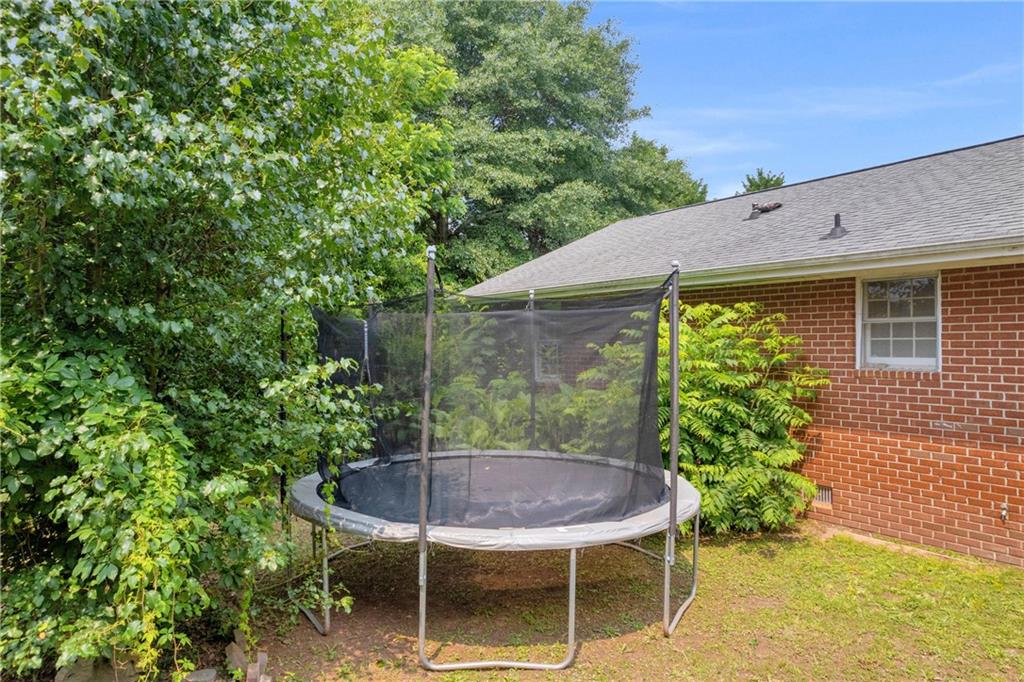 999 Simonton Glen Drive, Lawrenceville, Georgia image 10