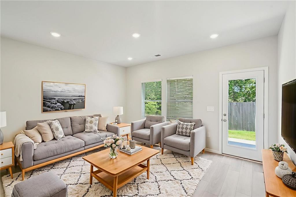 2125 Avalon Ridge