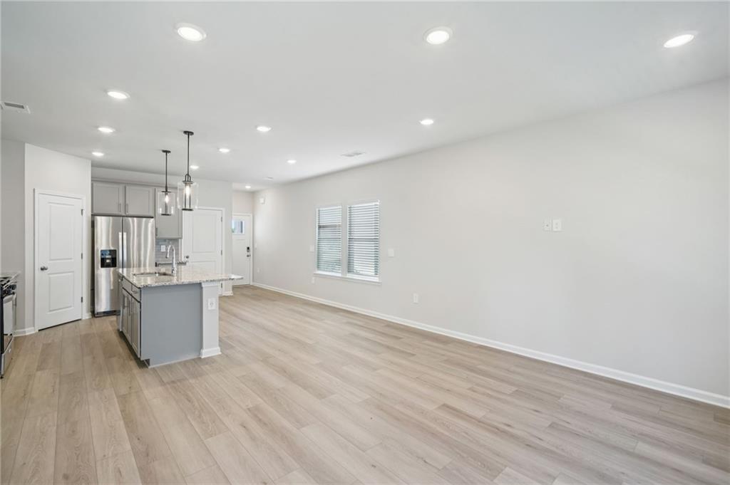 2125 Avalon Ridge