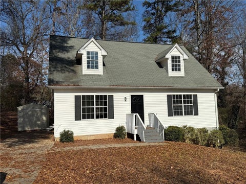 Homes For Rent - 4825 Red Oak Drive<br/> Gainesville, GA 30506